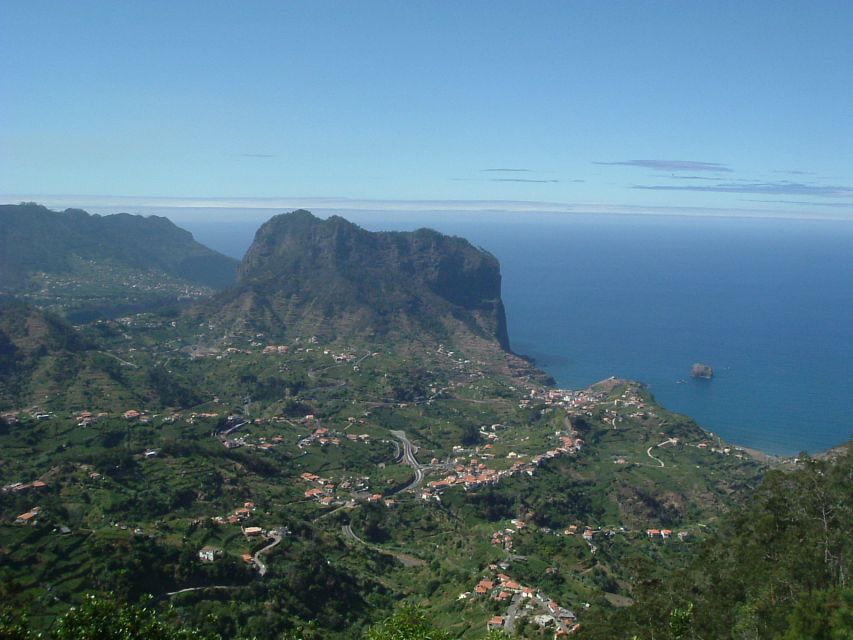 Madeira: Santana 6-Hour Full-Day Tour - Portela (670 meters) and Eagle’s Cliff: dramatic rock views without the hassle
