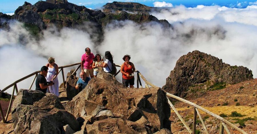 Madeira : Santana & Peaks full day tour by Open 4x4 - From Funchal to Madeira’s “two worlds” in one long day