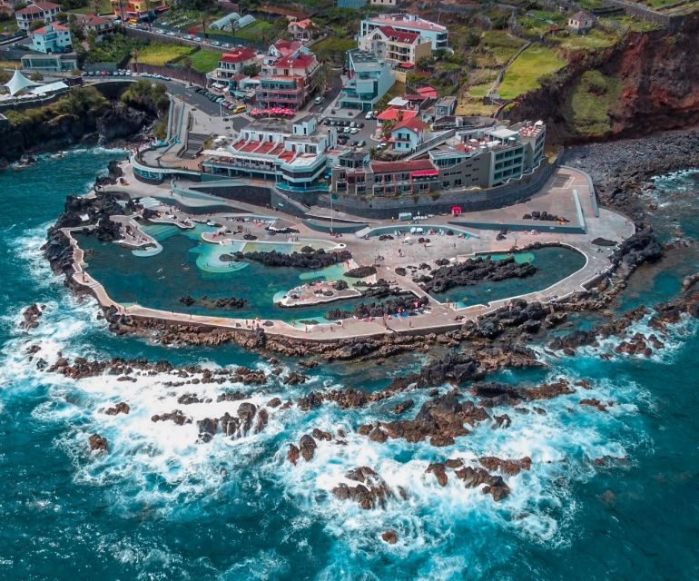 Madeira: Skywalk, Porto Moniz, Seixal, and Fanal 4WD Tour - Fanal Forest and Laurissilva 4WD tracks: eerie mist and real off-road driving