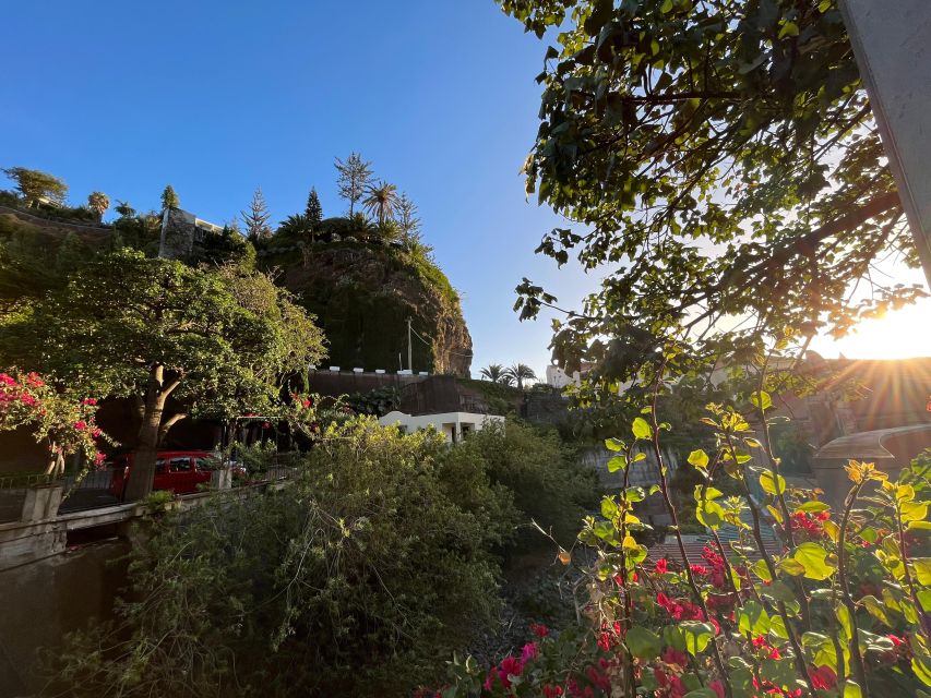 Madeira: Sunny South Side - Cabo Girão, Waterfalls, C. Lobos - Ponta do Sol: The Warmest Stop and a Change of Mood