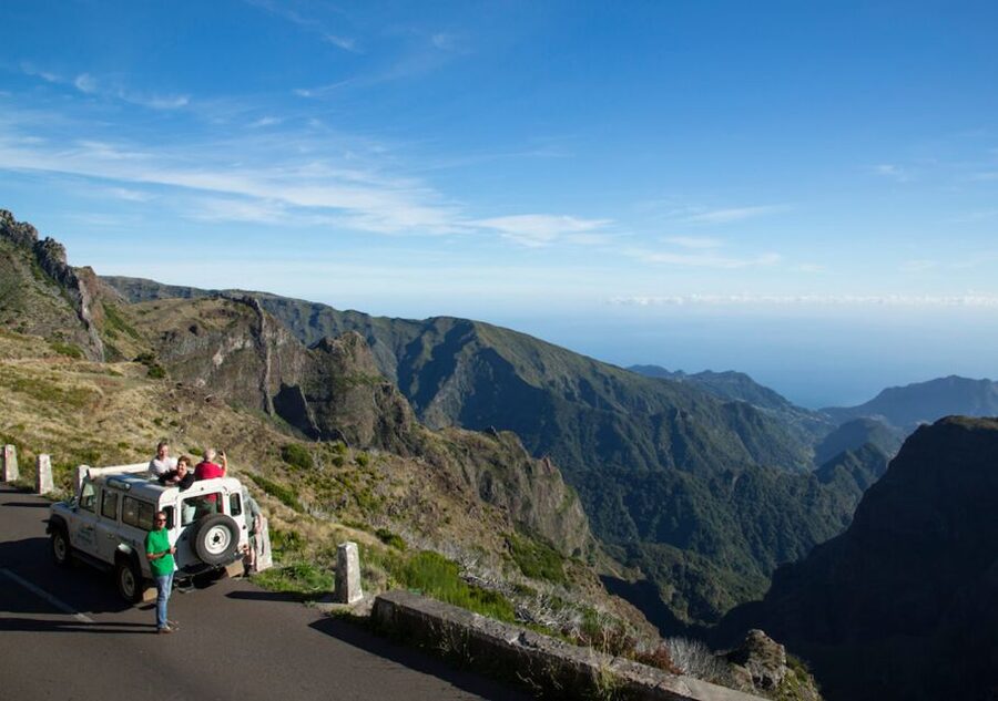 Madeira: The Best of South Jeep Tour - Ponta do Sol Photo Stop: Quick Views on the Way Down