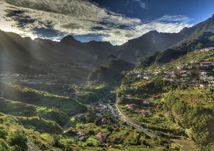 Madeira: The Enchanting North - Ponta Delgada: a break, a walk, and a calmer rhythm