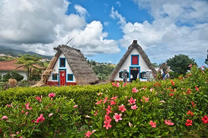 MADEIRA TOUR- SANTANA EAST TOUR STRAW THATCHED ROOFED HOUSES - Santana thatched homes: the main event you’ll actually feel