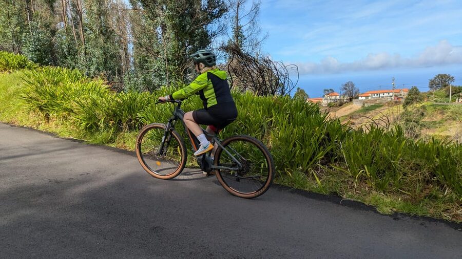 Madeira West coast: Guided Sightseeing E-Bike Tour - Miradouro do Fio: Madeira’s Westmost Cliff Moment