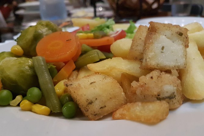 Madeiran Traditional Dinner - A traditional Madeiran dinner that fits real schedules