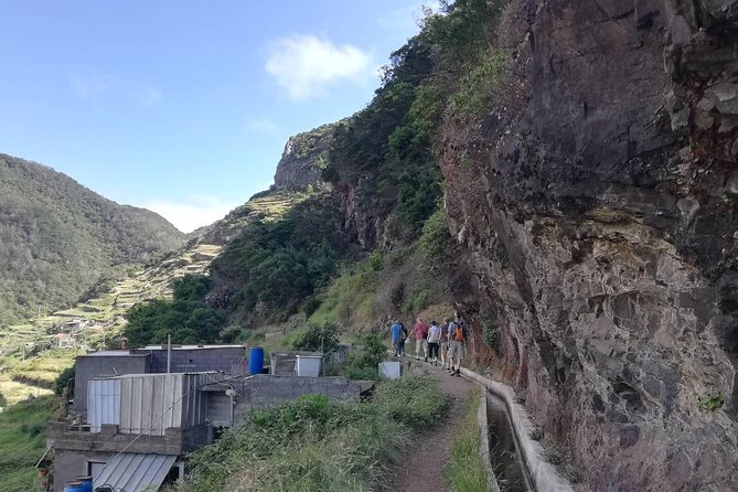 Maroços - Mimosa Valley - What to bring for an easy walk that still needs common sense
