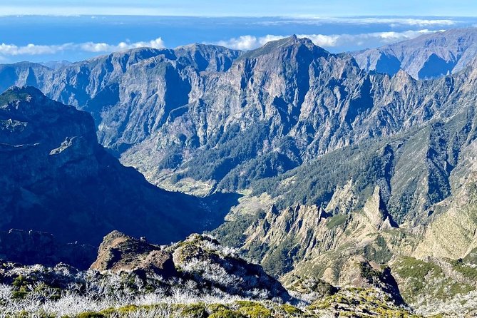 Morning Transfer To Pico Do Arieiro, Hike To Pico Ruivo & Return From Teixeira - Price and value: what you’re really paying for