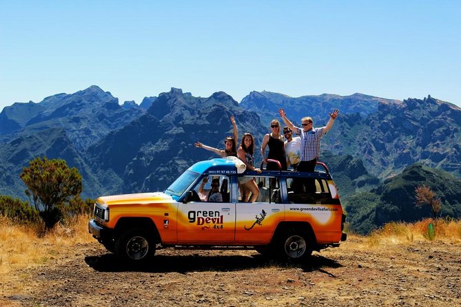 Northwest Terraces and Volcanic Pools 4x4 Full Day Tour - Guides, Pace, and the Off-Road Factor