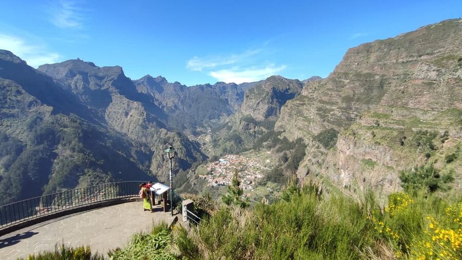 Nun's Valley & Pico dos Barcelos Madeira Island Tour - From Funchal Pickup to 3.5 Hours of Motion