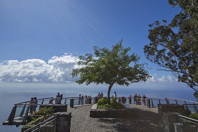 Nun's Valley & Sea Cliff - Half Day - Shared Tour - Group size and sharing the Jeep: what you can expect