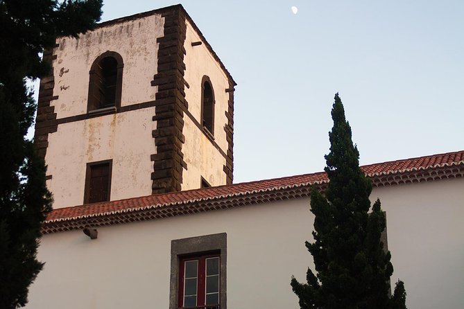 Old Funchal Walking Tour - Stop 2: Mercado dos Lavradores, tiles, fish, and local color