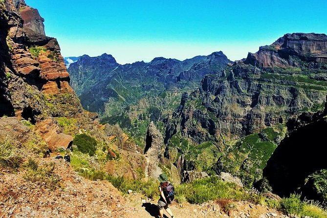 Pico do Areeiro to Pico Ruivo (PR 1) - Hiking Tour in Madeira - Stop feel: Santana, then the high peaks