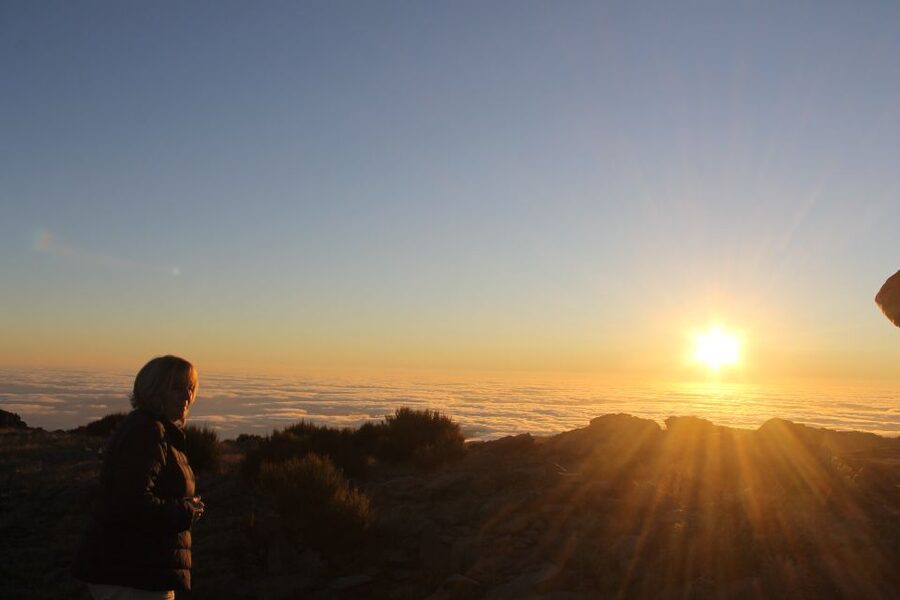 Pico do Arieiro: Private 4x4 Sunrise Trip with Hot Drinks - When Weather Changes the Plan Mid-Morning