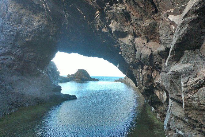 Porto Moniz Lava Pools, Fanal Forest and Skywalk 4x4 Experience - Who this Porto Moniz and Fanal day is perfect for