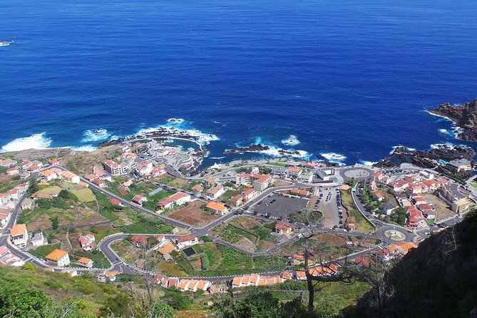 Porto Moniz, Seixal, Fanal Forest, Cliff Skywalk in Open Roof 4X4 - Vereda do Fanal in the Laurissilva forest: centenary trees and a short walk (20 minutes)