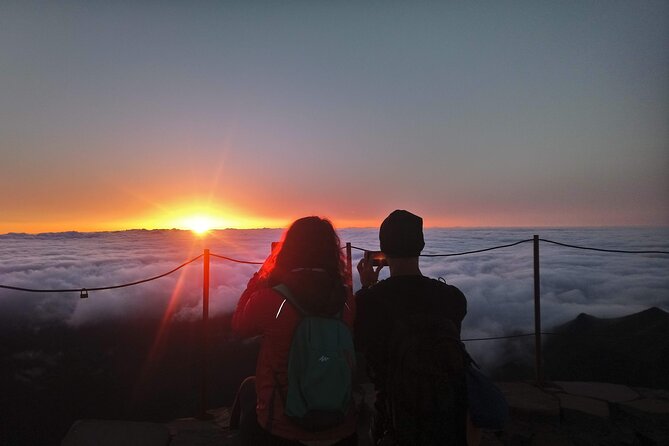 Private Sunrise Pico do Areeiro Half Day with easy levada walk - Who should book this sunrise Pico do Arieiro tour?
