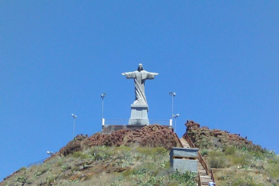 Private Tour: Guided Tuk Tuk Tour of Garajau and Cristo Rei - The Old Town kickoff on São Gonçalo Street and Pináculo viewpoint