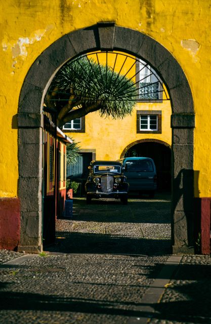 Private Tour:Historical Old Town 1-Hour Tour by Tuk Tuk - Key Things You’ll Notice on This Tuk Tuk Old Town Ride