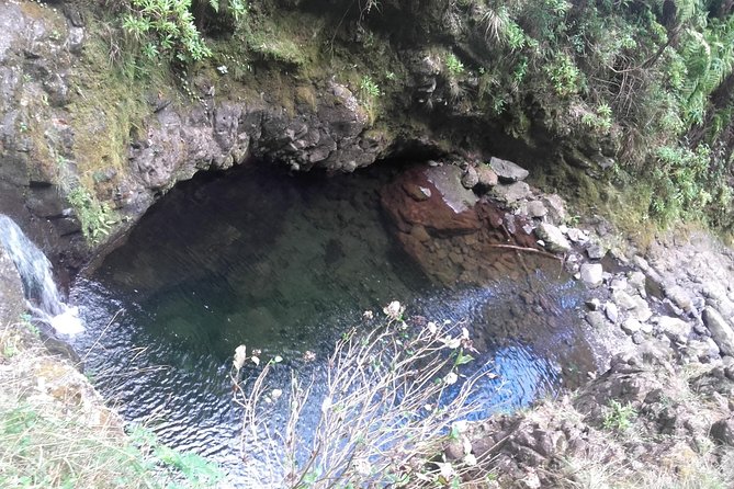 Queimadas-Caldeirão Verde - The end-of-hike payoff: views plus an amazing waterfall