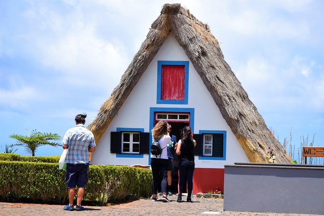 Santana / Typical Houses Tour - Ribeiro Frio in the Laurissilva forest: UNESCO plus trout farming