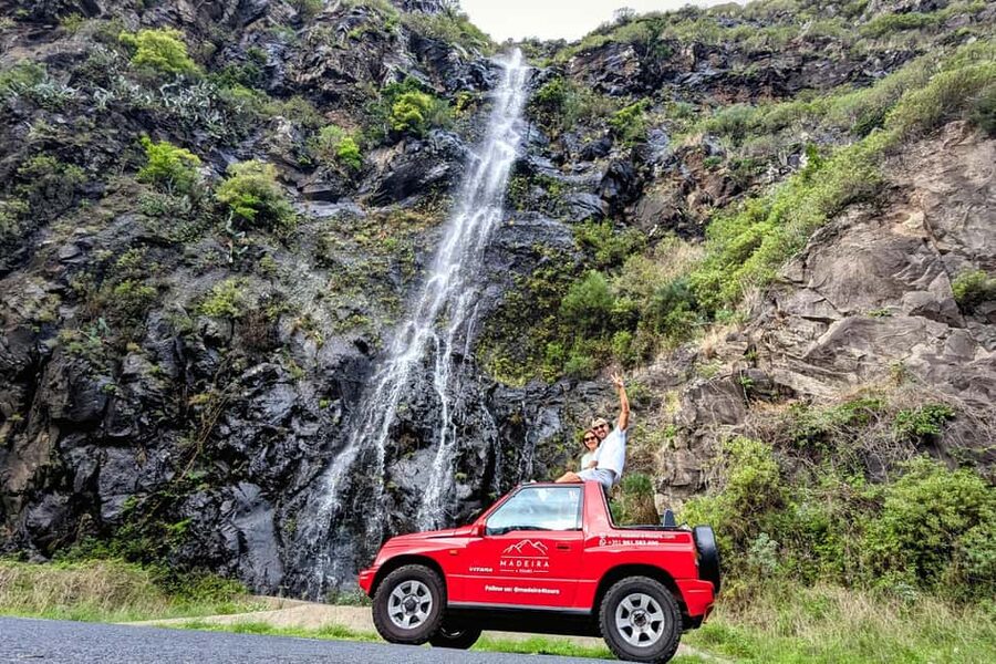 Southwest Madeira: Half-Day Cabriolet Jeep Adventure - Ponta do Sol Town Visit: Photos, Views, and a Café Break