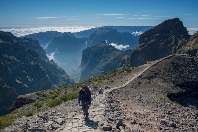 Stairway to Heaven Pico do Areeiro in Madeira Island - Meeting at 8:30 and how the day moves