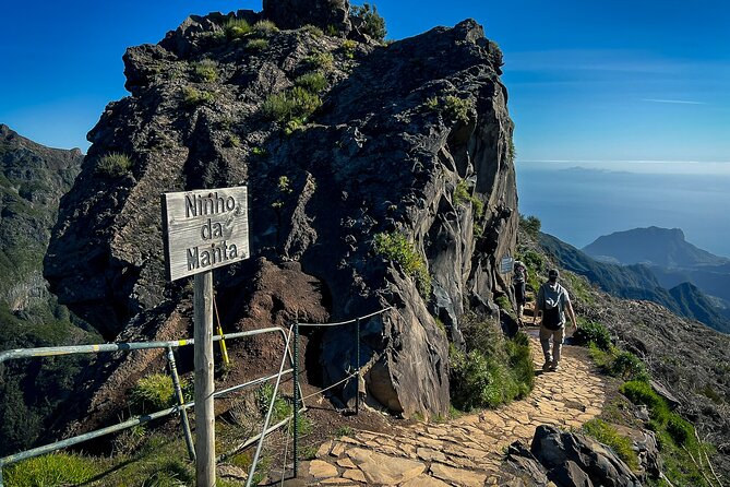 Stairway to Heaven Pico do Areeiro in Madeira Island - Stop 4: Miradouro do Ninho da Manta for cliff views and quick photos