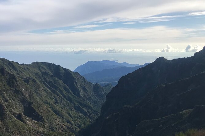 Sunrise & Hike : Pico do Areeiro to Pico Ruivo - Private Guided - Sunrise on Pico do Areeiro, and Why That First Light Matters