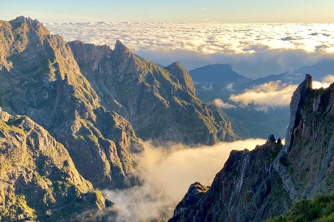 Sunrise Transfer To Pico Do Arieiro, Hike To Pico Ruivo & Return From Teixeira - Heading Toward Pico Ruivo and Achada do Teixeira (The Medium-Hard Reality Check)