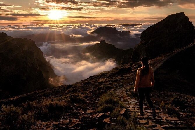 Sunrise Transfer To Pico Do Arieiro, Hike To Pico Ruivo & Return From Teixeira - What to Pack, Based on Real-World Hike Lessons