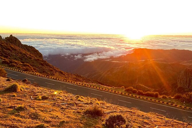 Sunrise Transfer To Pico Do Arieiro, Hike To Pico Ruivo & Return From Teixeira - Who This Works Best For (and Who Should Rethink It)