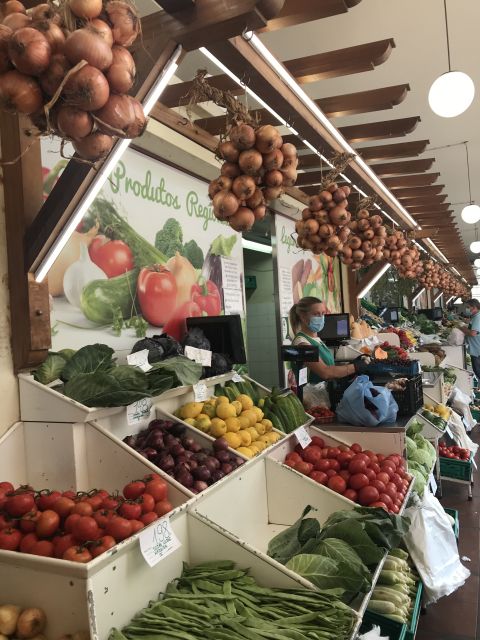 Taste Funchal: food, wine and cultural tour - How the guide turns the streets of Funchal into a mini history lesson