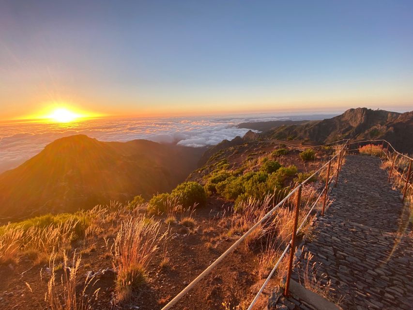 Transfer from Pico do Areeiro to Achada do Teixeira - The Van Ride: One Hour of Getting Back Without the Guesswork